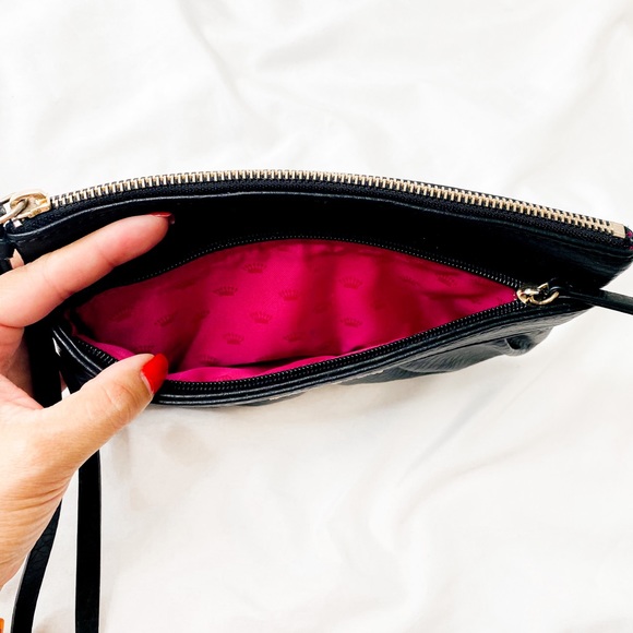 Juicy Couture black leather wristlet/ clutch - Picture 6 of 9